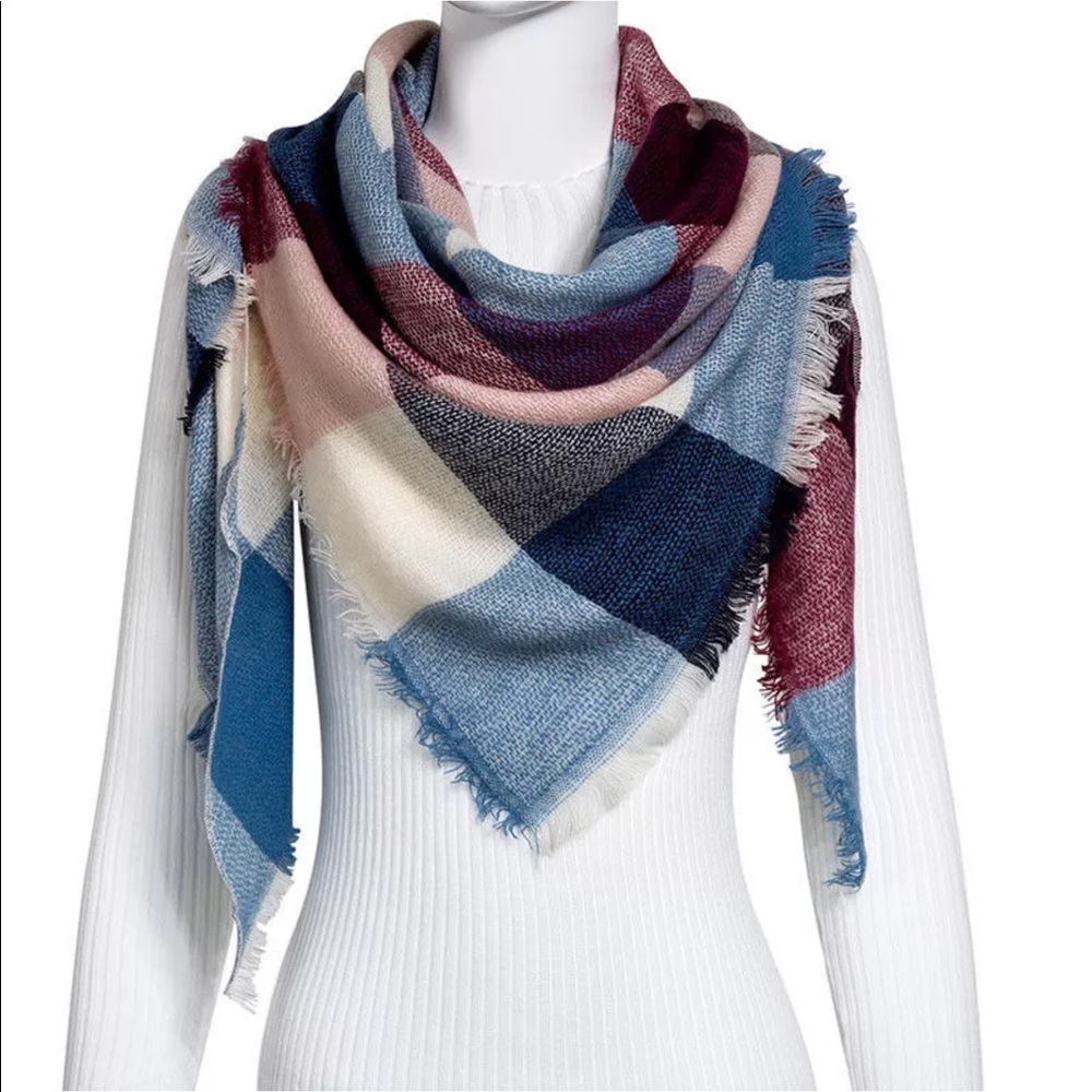 Checkered scarf
